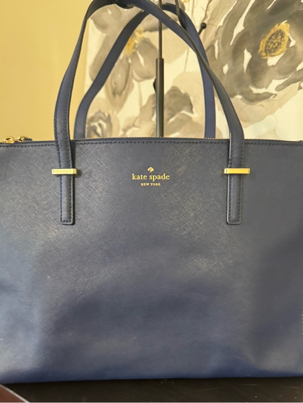 kate spade Navy Saffiano Leather Tote with Gold Hardware GUC B28